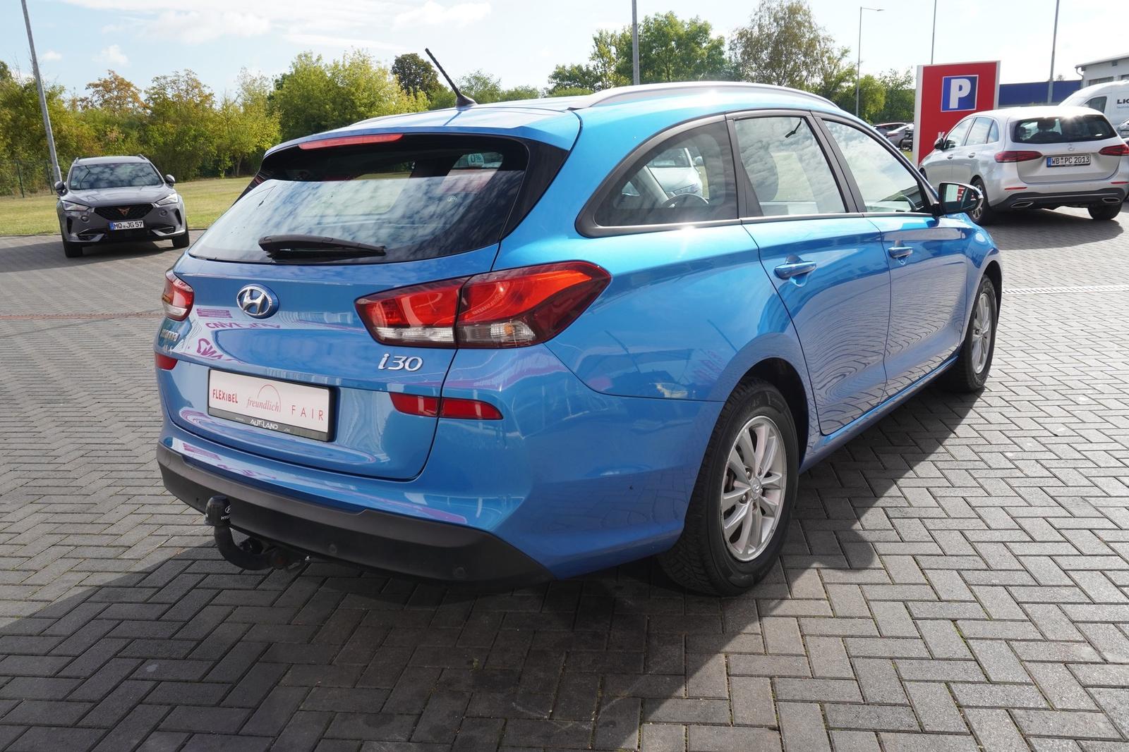 Hyundai i30 Kombi 1.0 T-GDI GO! Navi Kamera AHK PDC