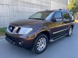 Nissan Pathfinder 3.0 dCi LE*4x4*7Sitze*AHK*Leder*Xenon - Nissan Pathfinder: 4.0
