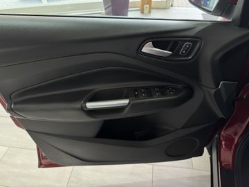 Ford Kuga Cool & Connect