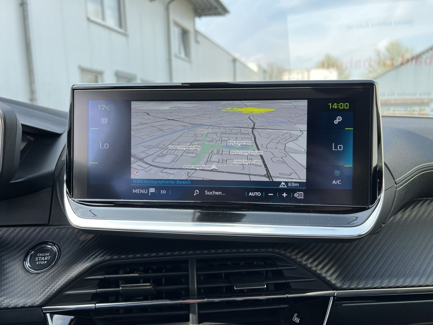 Fahrzeugabbildung Peugeot 2008 GT Elektro 136 Navi ACC CarPlay SHZ