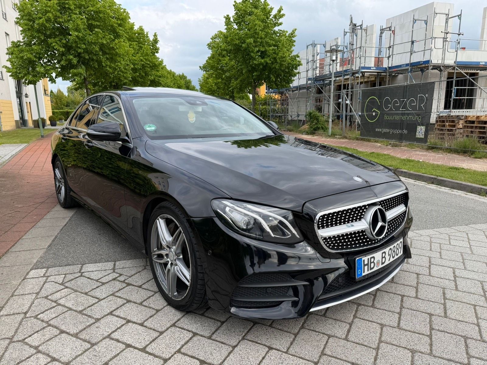 MERCEDES-BENZ Mercedes-Benz E-Klasse 350d AMG-Line *Schi...