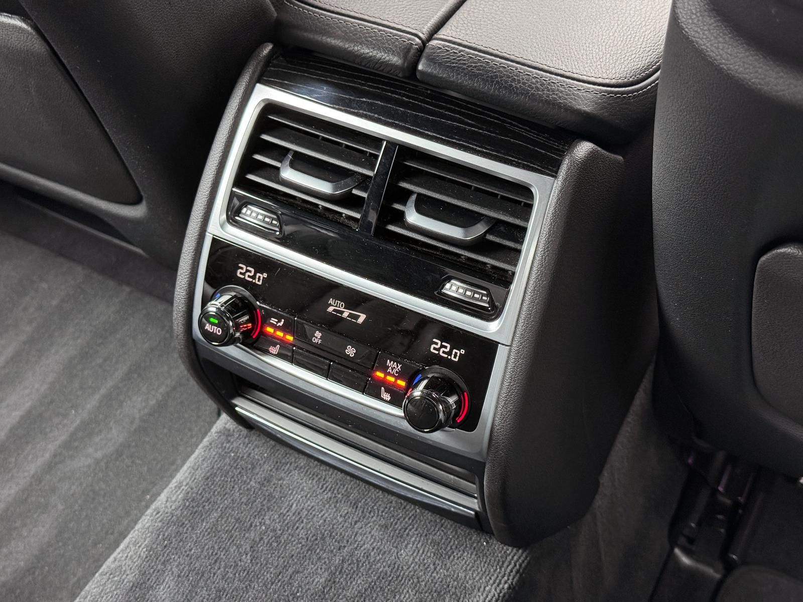 Fahrzeugabbildung BMW d XDR*M-PAKET*H&K*STANDHZG*HUD*MASSAGE*KEY*360°