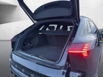 Audi Q8 - 12