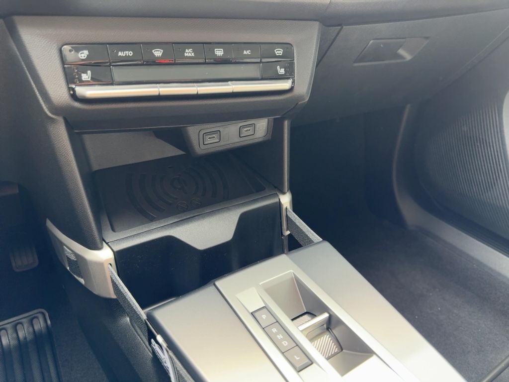 Fahrzeugabbildung Opel Frontera Ultimate, Allwetter, RFK, SHZ, LHZ
