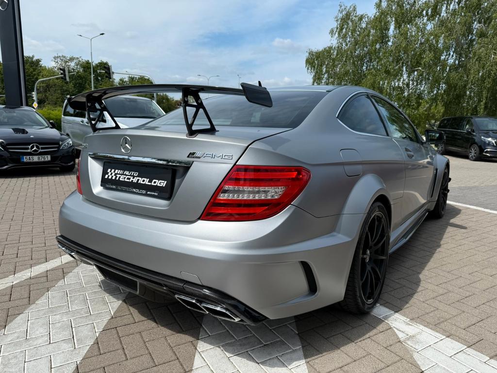 Mercedes-Benz C 63 AMG