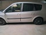 Renault Grand Scenic 2.0 16V / 7 Sitzer - Renault Grand Scenic: 2.0