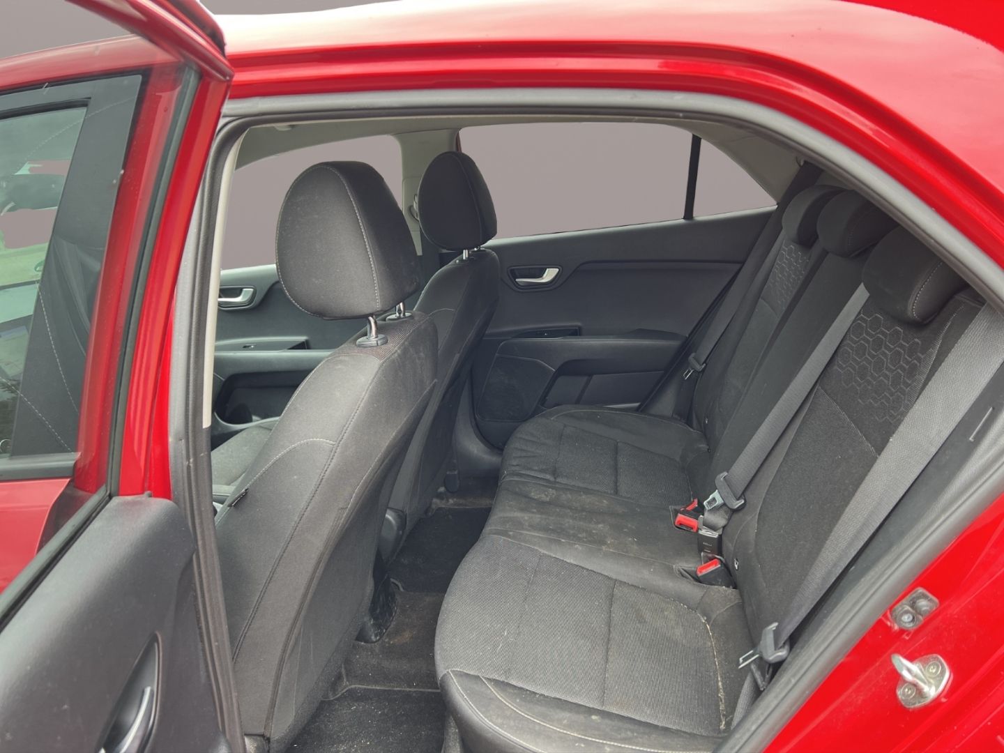 Fahrzeugabbildung Kia Rio Dream Team 1.0 T-GDI Navi Klimaautom DAB SHZ
