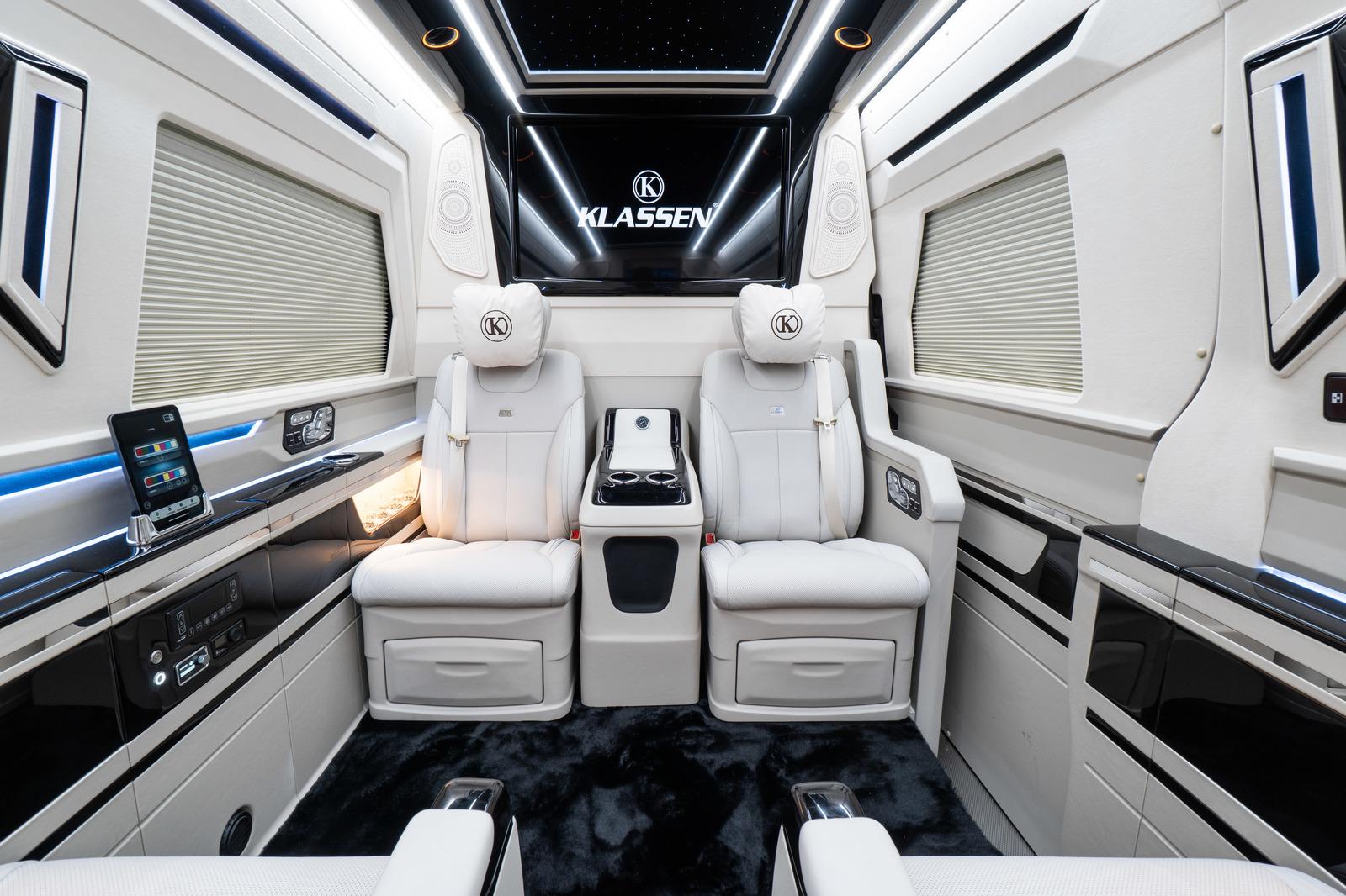 Mercedes-Benz Sprinter 519 - VIP luxury performance 2026