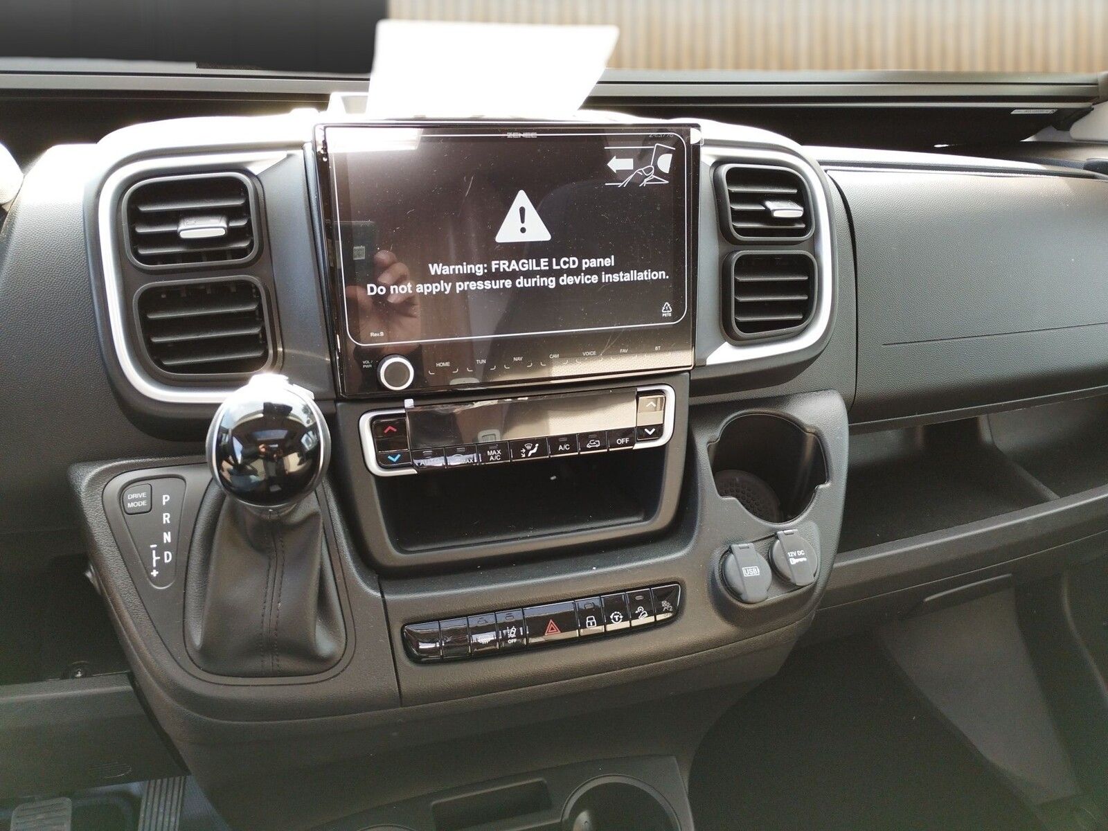 Fahrzeugabbildung Eura Mobil Profila T PT 695 EB Automatik, Mondial Pakete