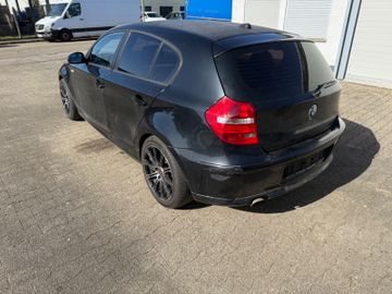 BMW 120d*NAVI*TEMPOMAT*