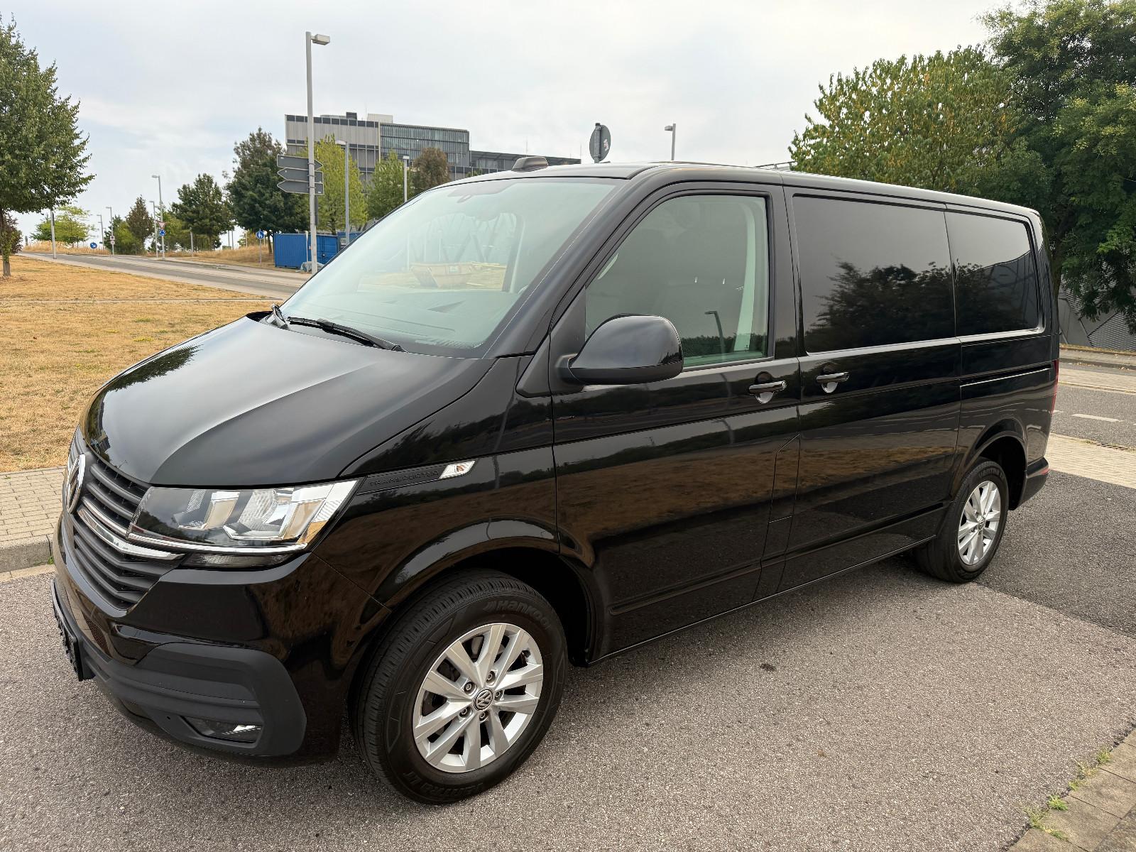Volkswagen T6.1 Transporter + 2 Schiebetüren + DSG + AHK +