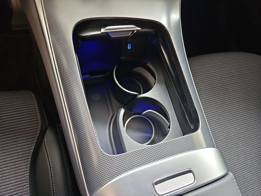 Fahrzeugabbildung Mercedes-Benz GLC 200 4MATIC +360+AHK+Winter+Akustikglas+LED+