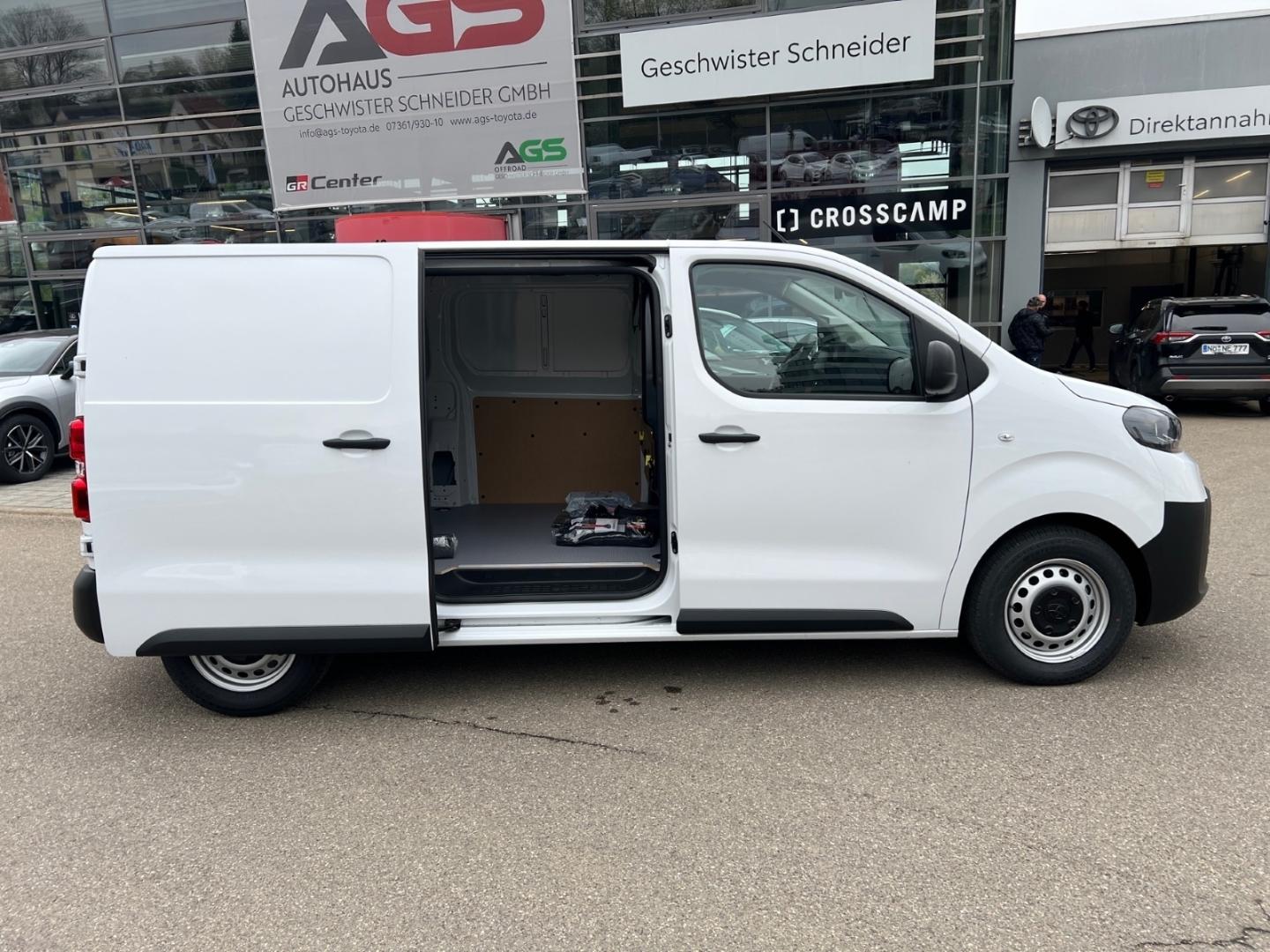 Toyota Proace 1,5L D Schaltgetriebe 120 PS Work L1