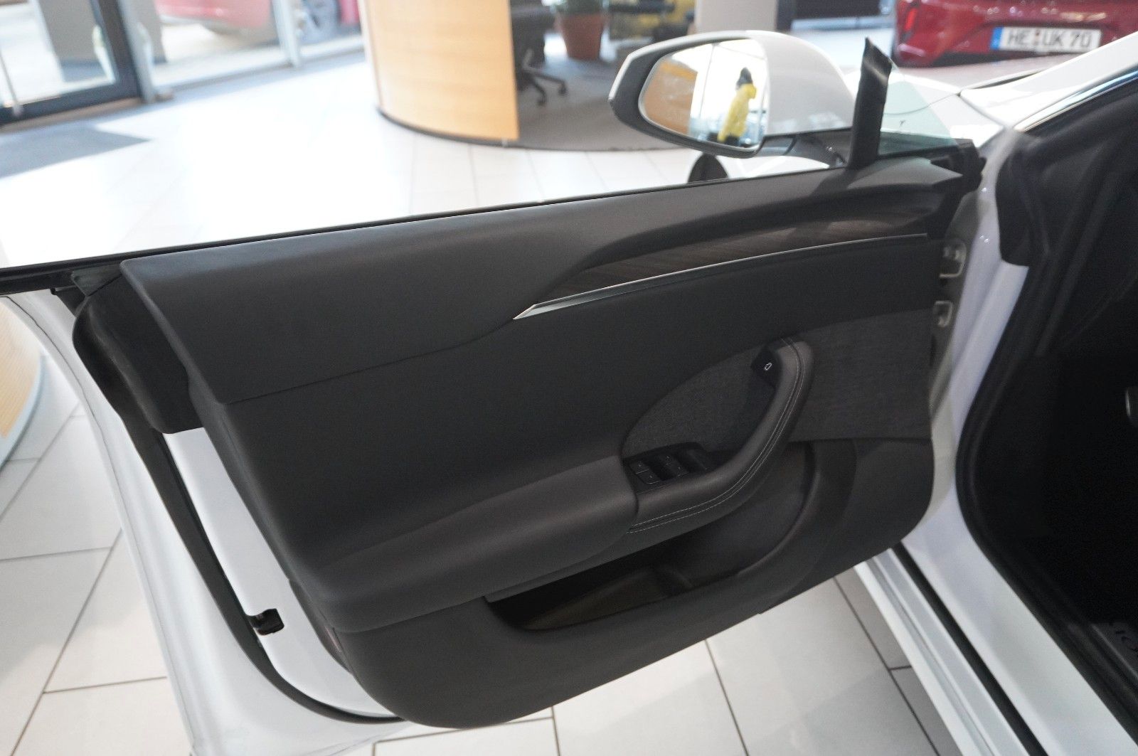 Fahrzeugabbildung Tesla Model S DUAL-MOTOR LONGRANGE NAVI/AMD/YOKE/LEDER