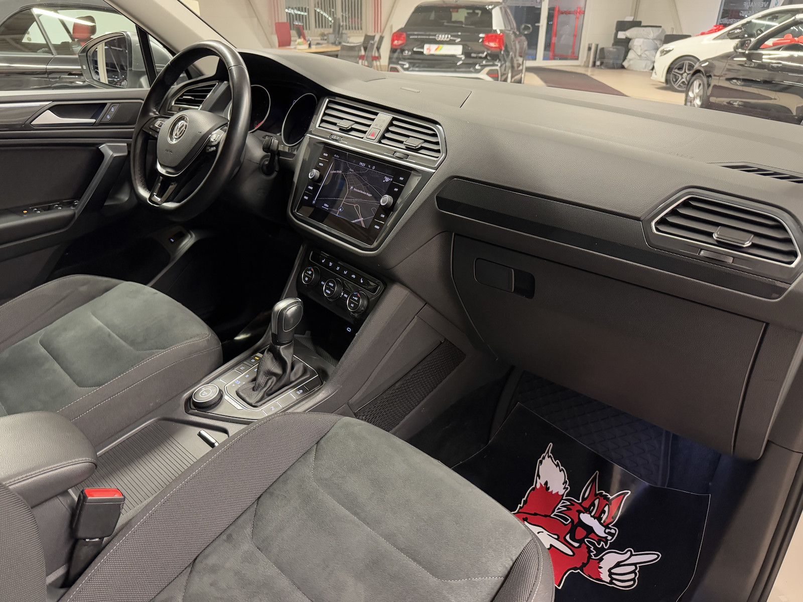 Fahrzeugabbildung Volkswagen Tiguan Allspace 4M /7-Sitze/ACC/Spur/VZE/Ahk