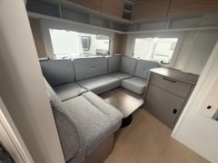 Bürstner Averso 485 TS B66 Edition*Queensbett*