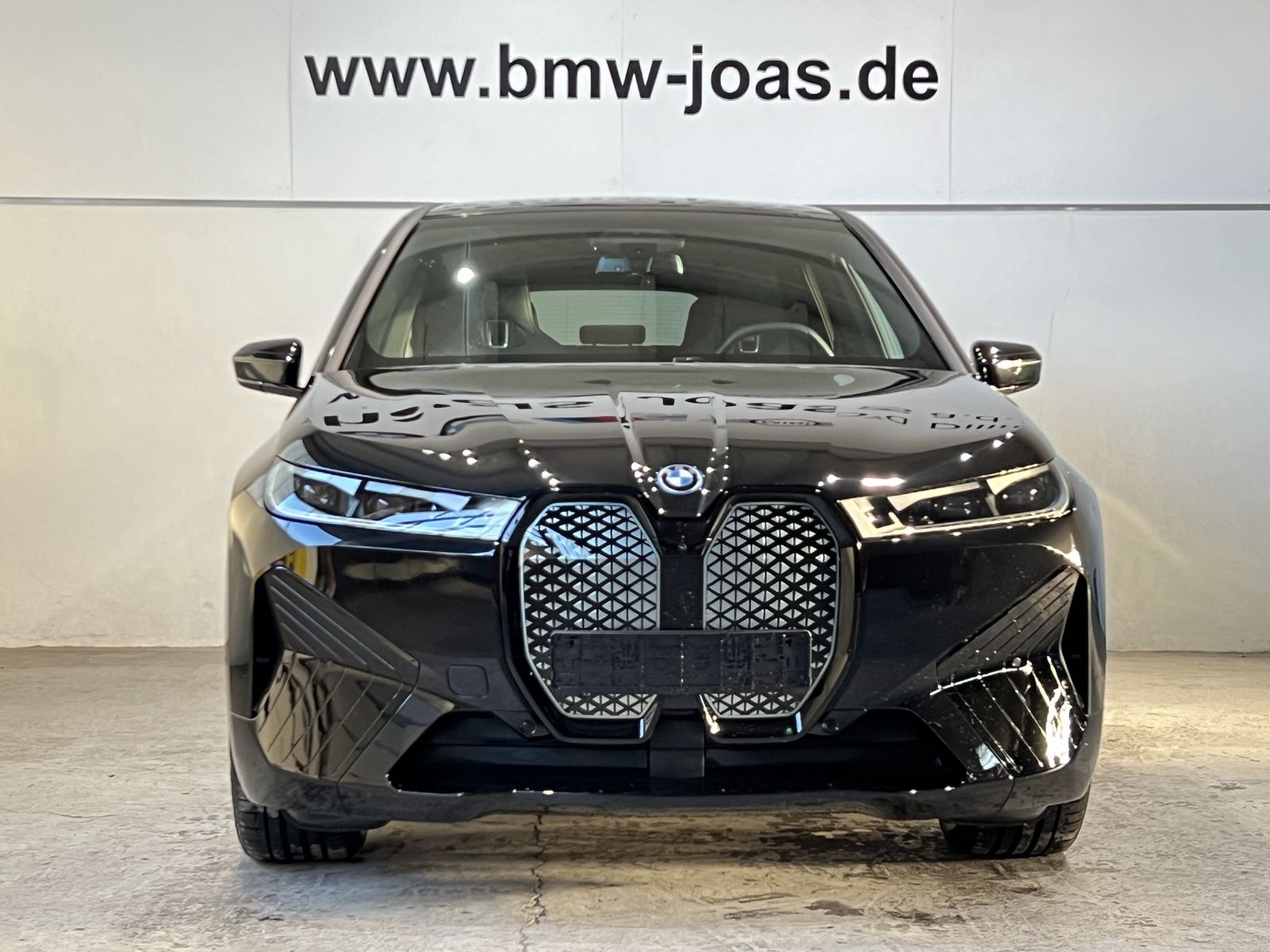 Fahrzeugabbildung BMW iX xDrive50 Sportpaket Head-Up DAB AHK