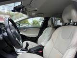Volvo V40 T4 Summum*LEDER*NAVI*1HAND*AHK*SOUND*XENON - Volvo V40 in Köln