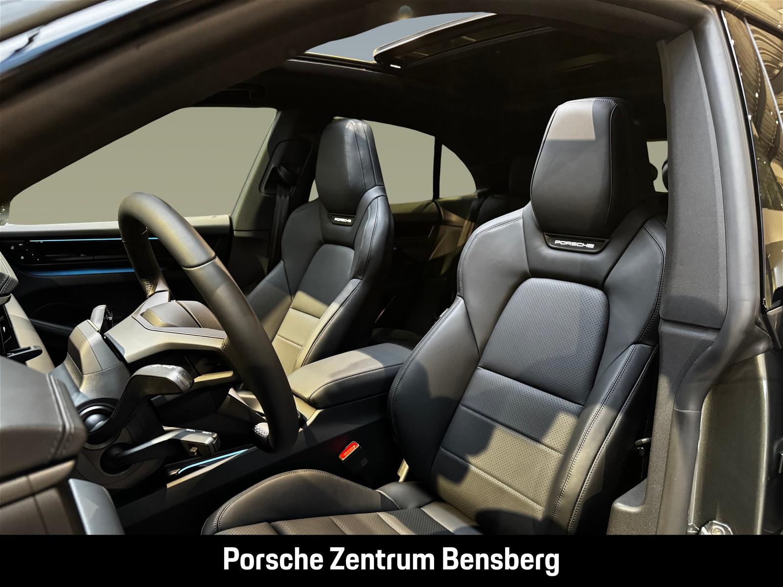 Porsche Macan 4S Electric