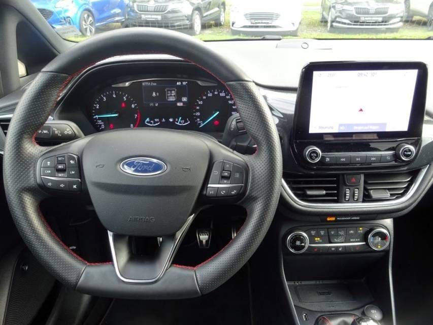 Fahrzeugabbildung Ford Fiesta 1.0 EcoBoost M-Hybrid ST-Line