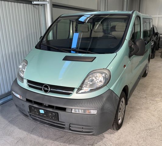 Opel Vivaro Kombi L1H1 2,7t, 9 Sitzer,AHK,TÜV/AU neu