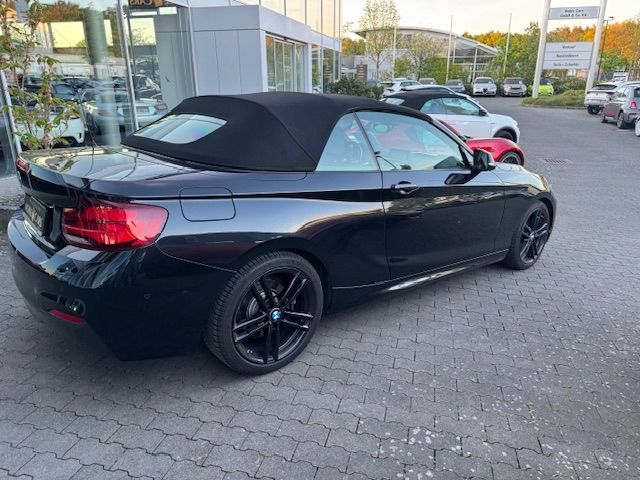 Fahrzeugabbildung BMW 220i Cabrio M Sport H/K LED NAV PDC SHZ 18"