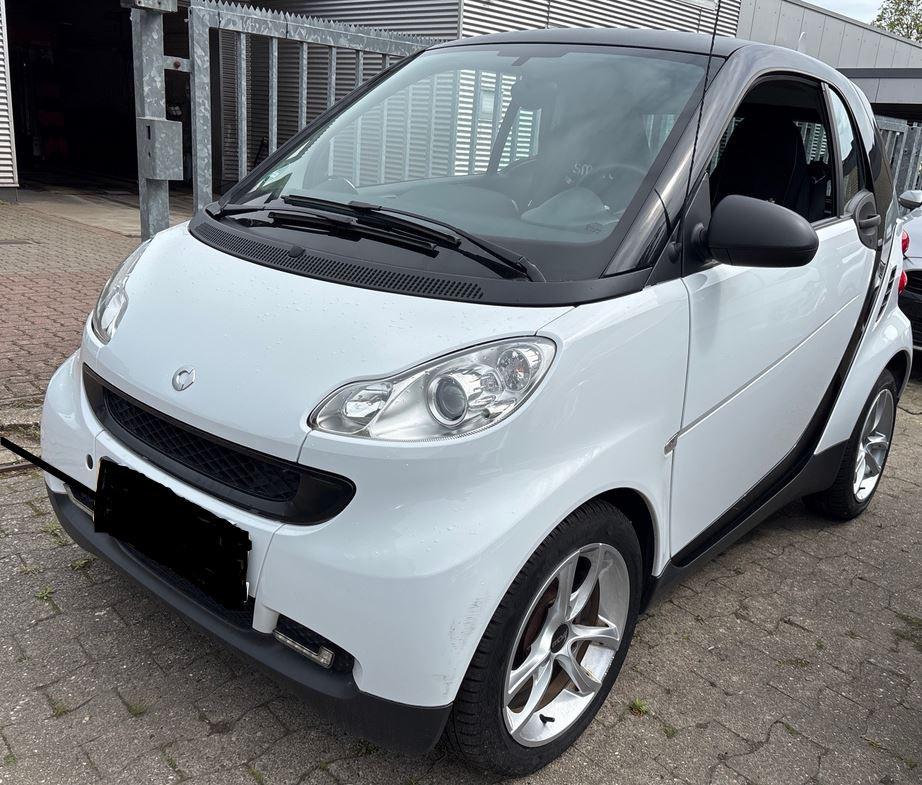 Smart ForTwo Coupe MHD*Black-Limited*Softouch*Klima*61
