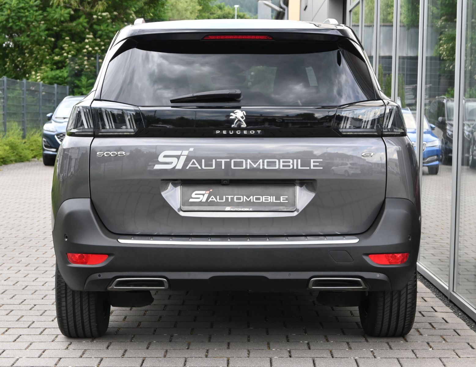 Fahrzeugabbildung Peugeot 5008 BlueHDi 130 GT °ACC°AHK°PANO°7-SITZE°ALARM°