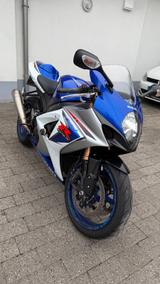 Suzuki GSXR 1000 - SUZUKI GSXR 1000