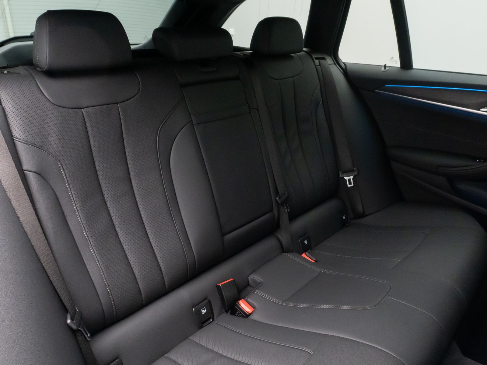 Fahrzeugabbildung BMW 530e xD M Sport Kamera H/K DAB Individual Alarm