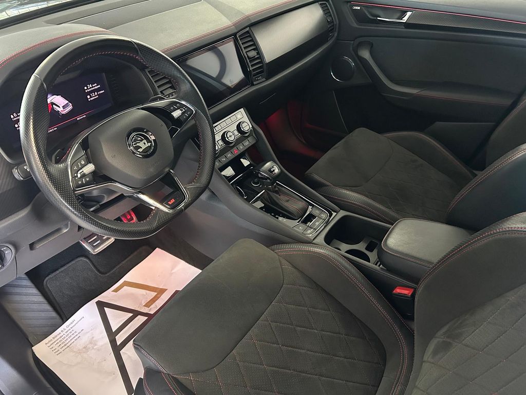 Skoda Kodiaq RS PANO*STH*360°*CANTON*AHK*MATRIX*7xSITZ