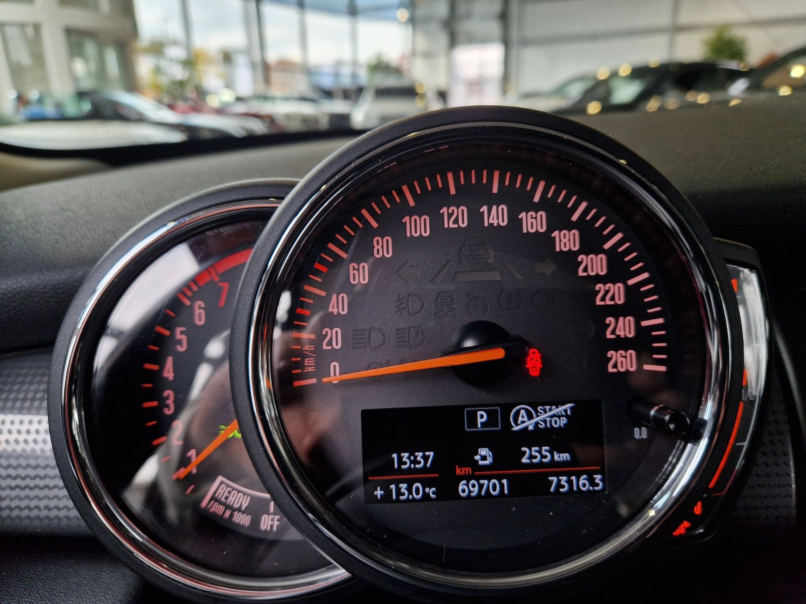 Fahrzeugabbildung MINI Cooper Pepper LED DAB SHZ PDC ALU