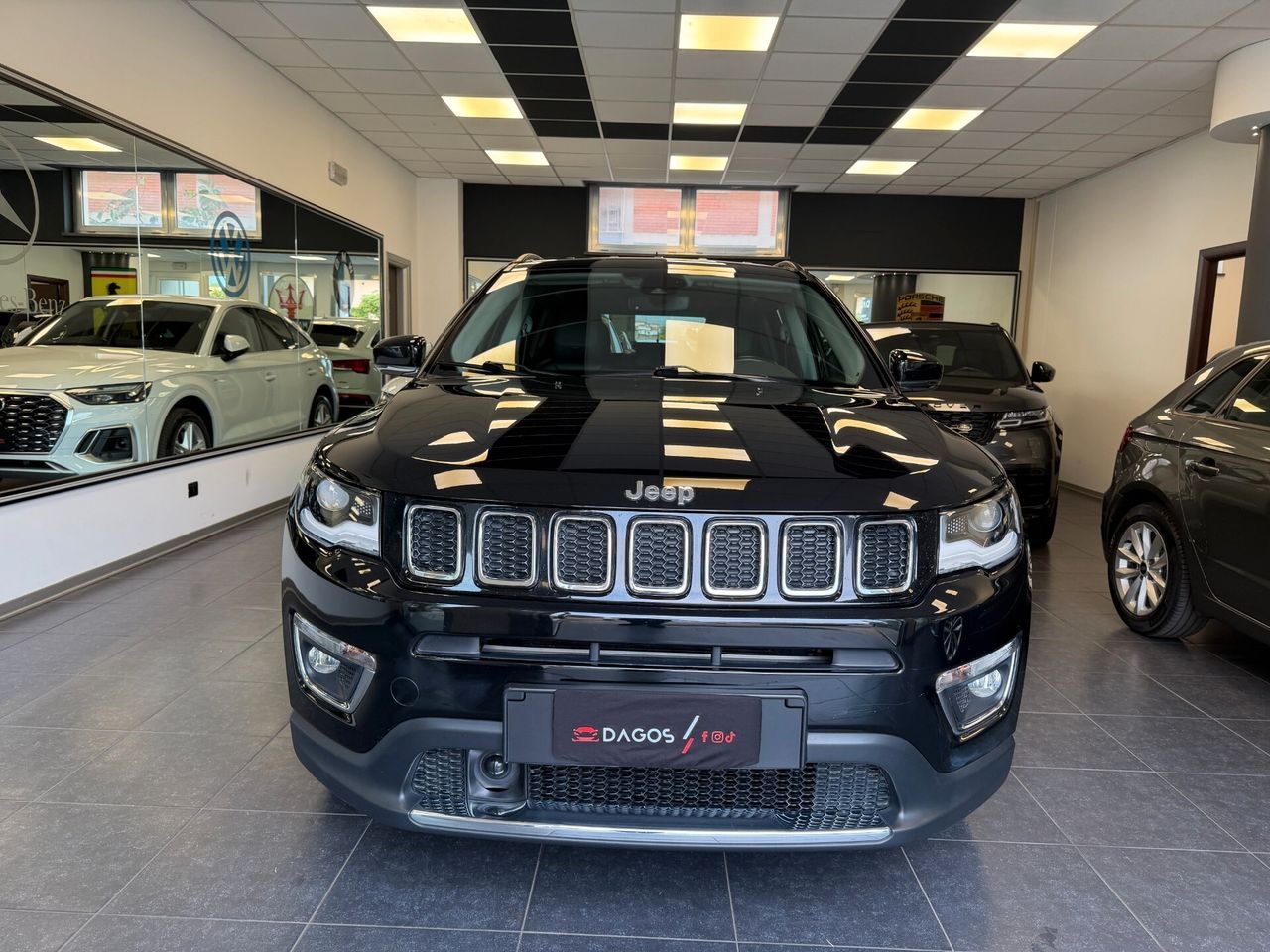 Jeep Compass 2.0 Multijet II 4WD Limited imagem 2