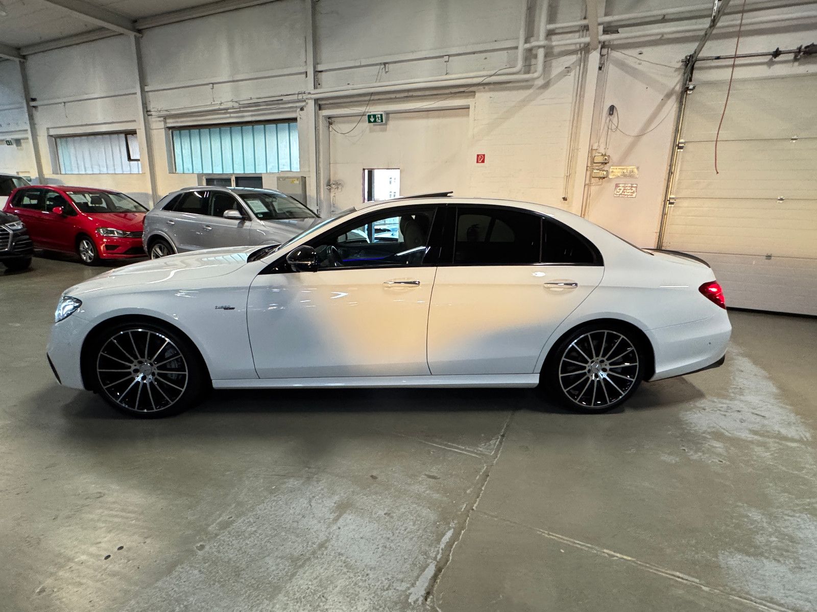 Fahrzeugabbildung Mercedes-Benz E 53 AMG 4Matic+ MBUX MEMORY AIRMATIC SD 360 DIS