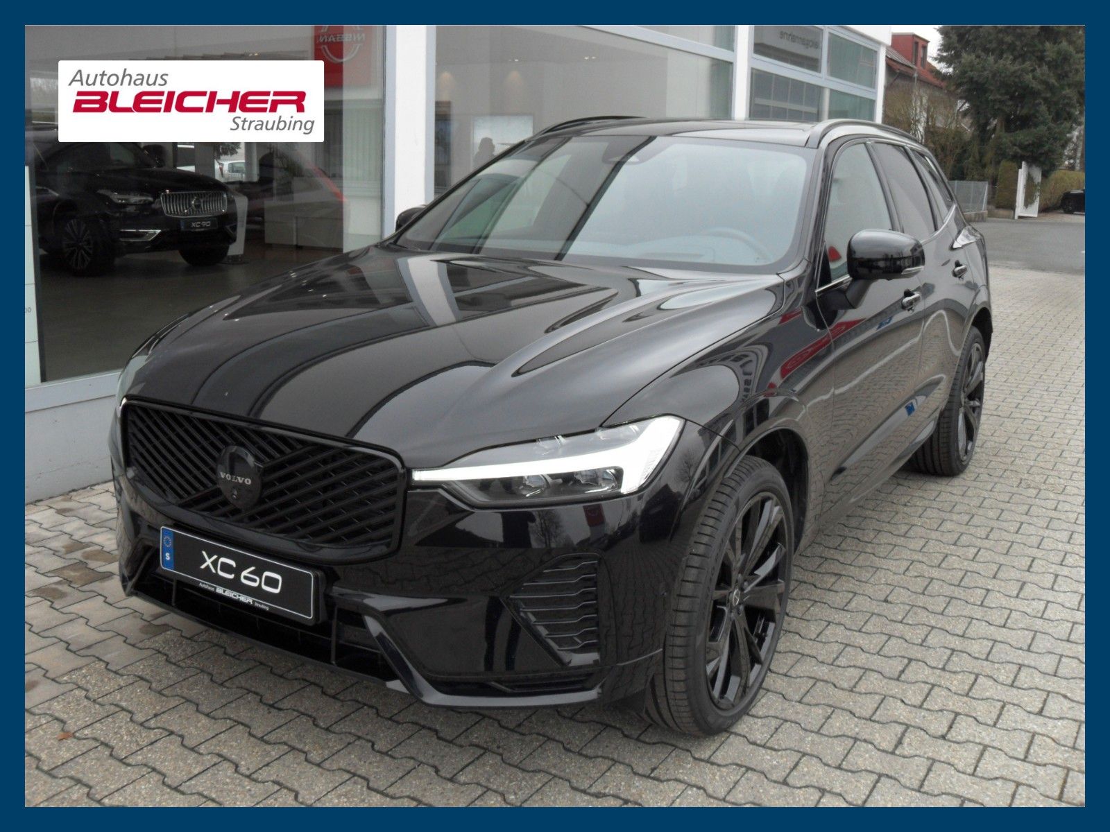 Fahrzeugabbildung Volvo XC 60 B5 Plus Black Edition AWD