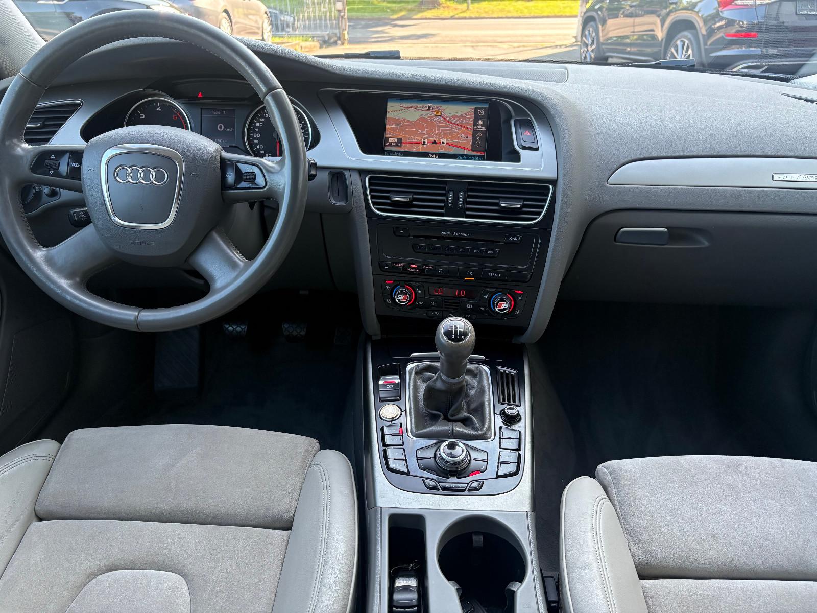 Audi A4 3.0 TDI quattro S line | 240 ch | BVM | Alcantara/cuir | ACC | Audi Magnetic Ride | Sièges chauffants | Phares xénon