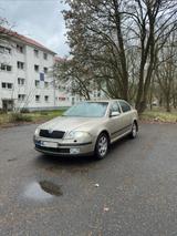 Skoda  1.9 TDI DSG AUTOMATIK TÜV 03/2027  - Skoda Octavia mit Diesel-Antrieb: Limousine, 1.9