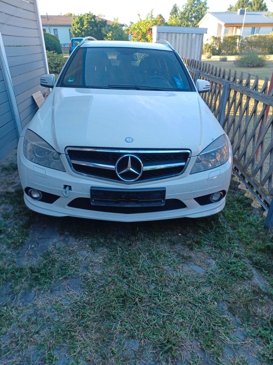 Mercedes-Benz 220, 2009