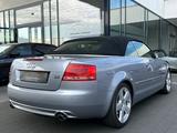 Audi A4 Cabriolet 3.2 FSI quattro 6-Gang S line - Audi A4: Cabrio, Line