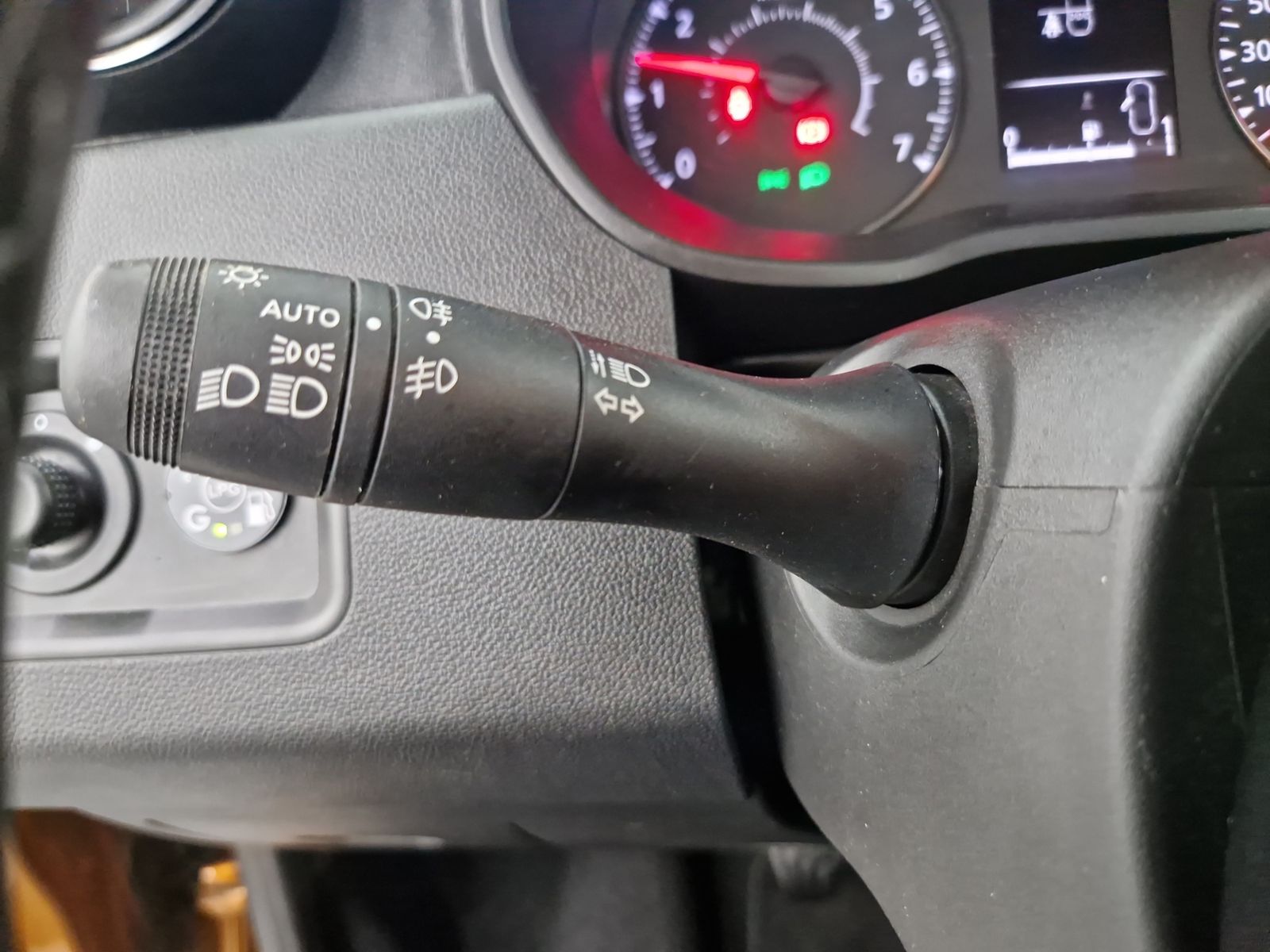 DACIA Duster 1.0 TCe 100 LPG Comfort 2WD – Bild 23