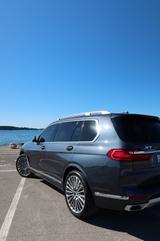 BMW X7 xDrive40i - - blaue BMW X7