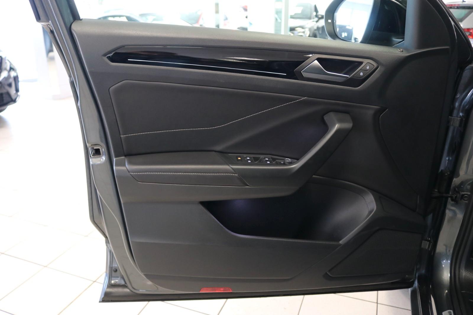 Volkswagen T-Roc R-Line Kamera IQ Light Virtual ACC DAB+, миниатюра 13