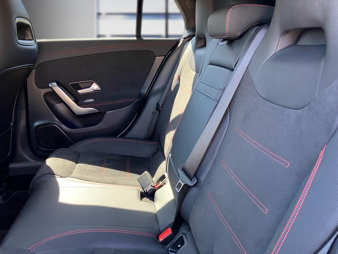 Fahrzeugabbildung Mercedes-Benz CLA 250 e SB AMG+AHK+LENKRADHEIZ+KAMERA+LED+