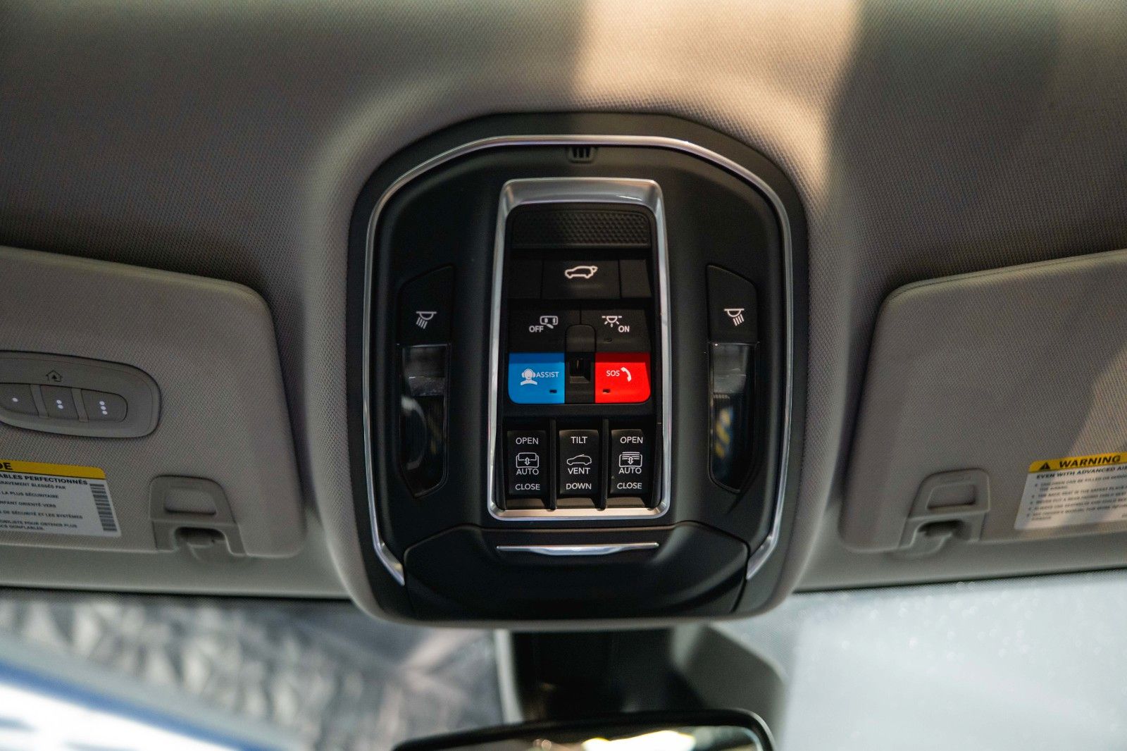 Fahrzeugabbildung Jeep Grand Cherokee 3.6 4x4 LIMITED L Modell 2022 19%