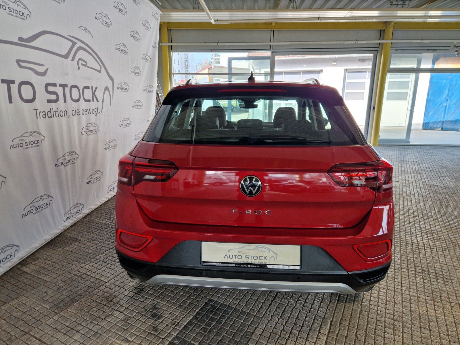 Volkswagen T-Roc 1.0 TSI Life LED PDC Navi Sitzheiz. App Co foto 6