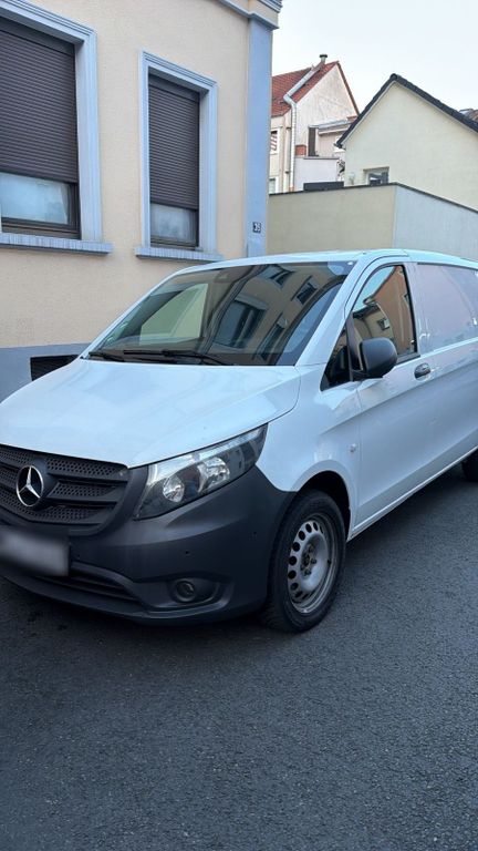 Image of Mercedes-Benz Vito