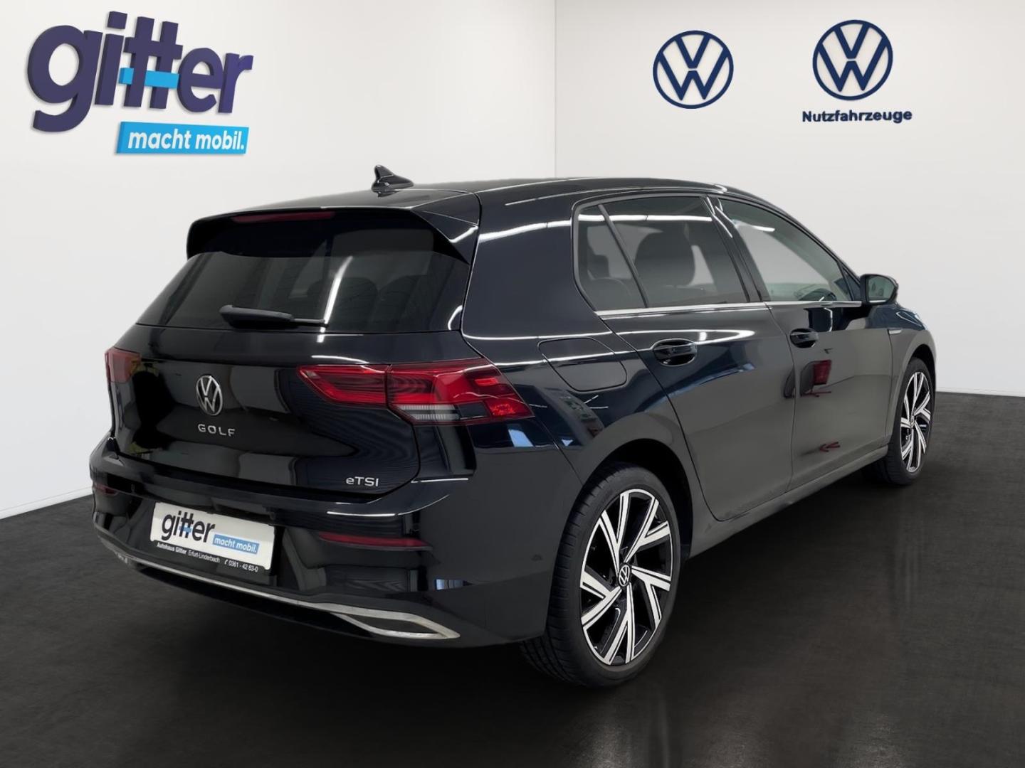 Volkswagen Golf STYLE NAVI BERGAMO 18'' R.CAM LED DAB+ SHZ