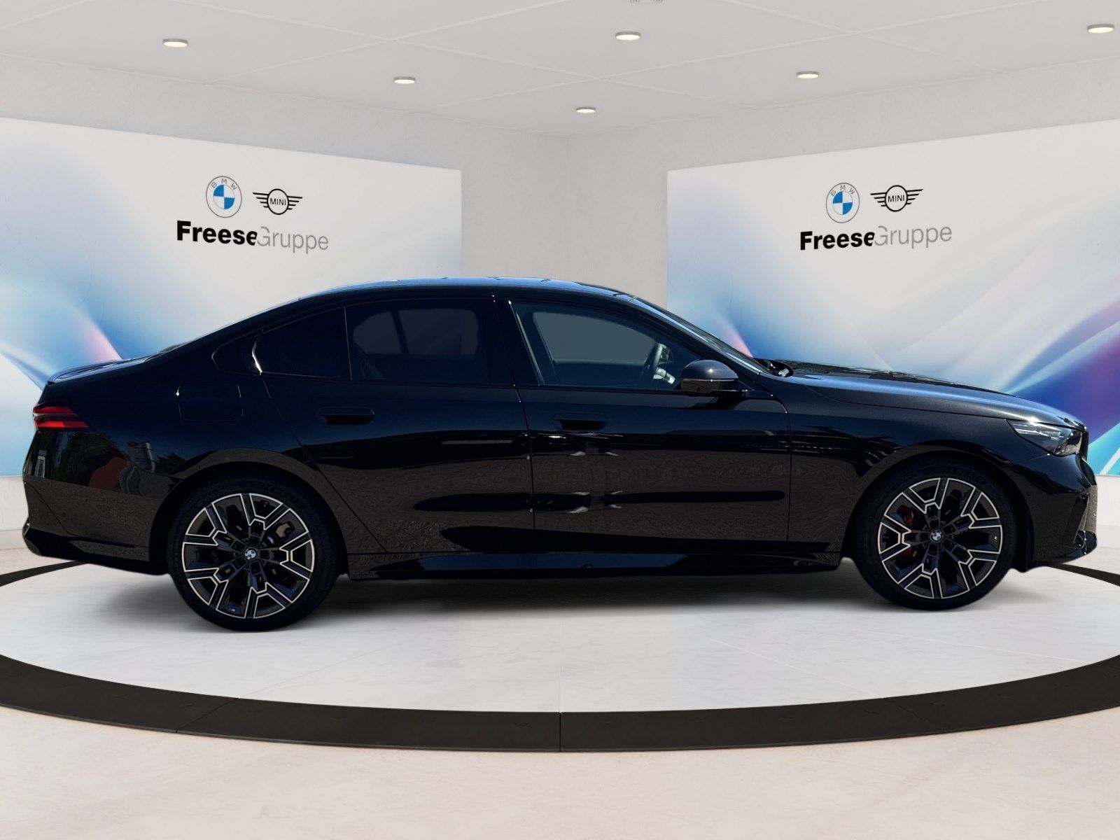 BMW i5 xDrive40 Vollaustattung m. AHK UPE 97.220,-€ foto 7