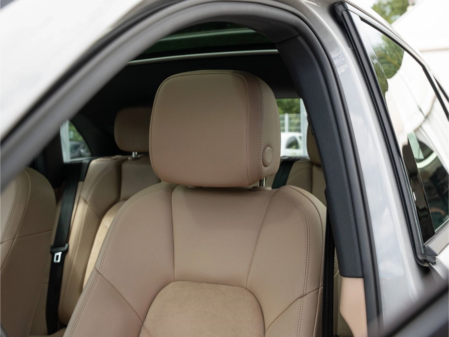 Porsche Macan Panorama Dachsystem Rückfahrkamera DAB foto 24