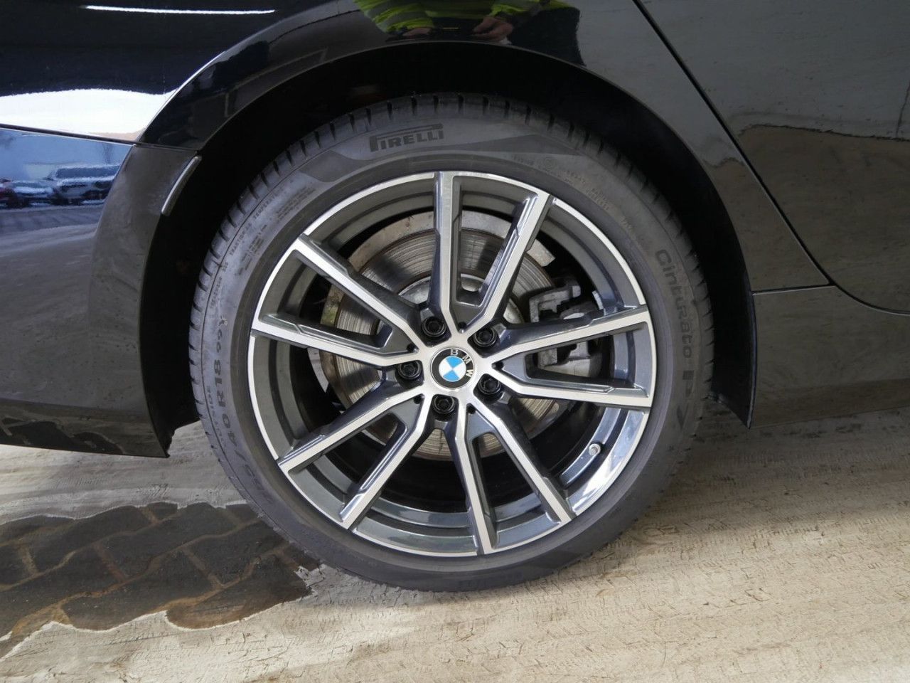 BMW 330 - Bild 16